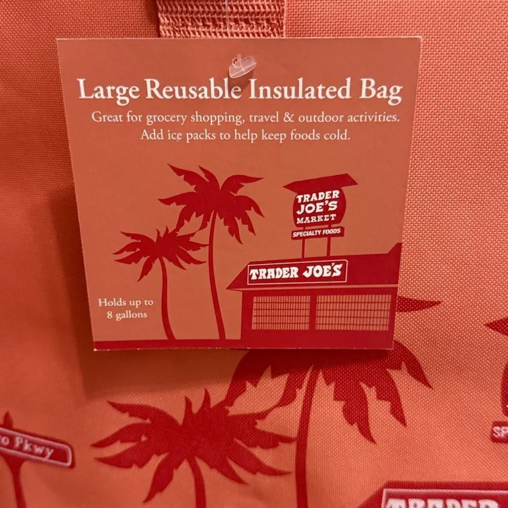 Trader Joe's Large Insulated Bag in Peach